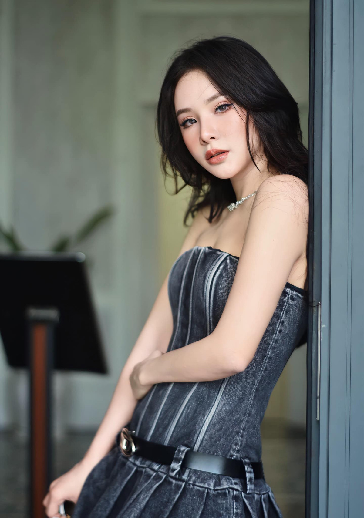 Trên trang Facebook cá nhân, Yến Tatoo cũng thường xuyên đăng tải hình ảnh về những khoảnh khắc đời thường, chụp hình thời trang, đi hát,... nhận được nhiều lời khen ngợi sắc vóc của dân mạng.