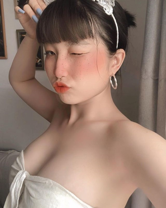 Heri Trương gây ấn tượng với gương mặt xinh đẹp, đường nét sắc sảo.