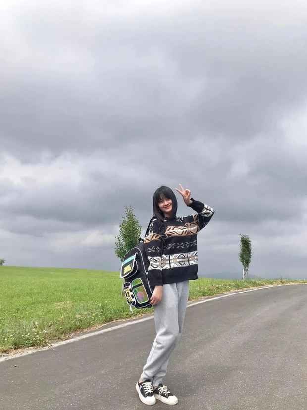 Sau khi hoàn thành khóa học tại Việt Nam, HNika HĐơk đến Nhật Bản tiếp tục học tập và làm việc.