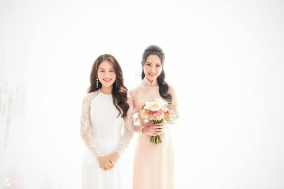 Thậm chí, bà xã Phan Thành còn không quên gắn thêm loạt dấu hỏi to đùng sau danh xưng "rich kid" của cô bạn thân.