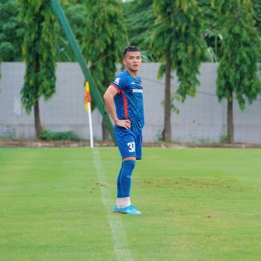 Hồng Phúc vào sân ở phút 79 của trận chung kết U23 Đông Nam Á, thay cho Khuất Văn Khang.