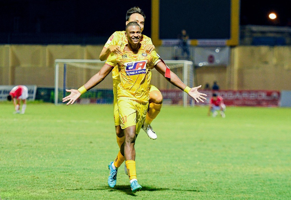 Bruno Cunha roi Thanh Hoa, gia nhap doi bong tham vong bac nhat Thu do?