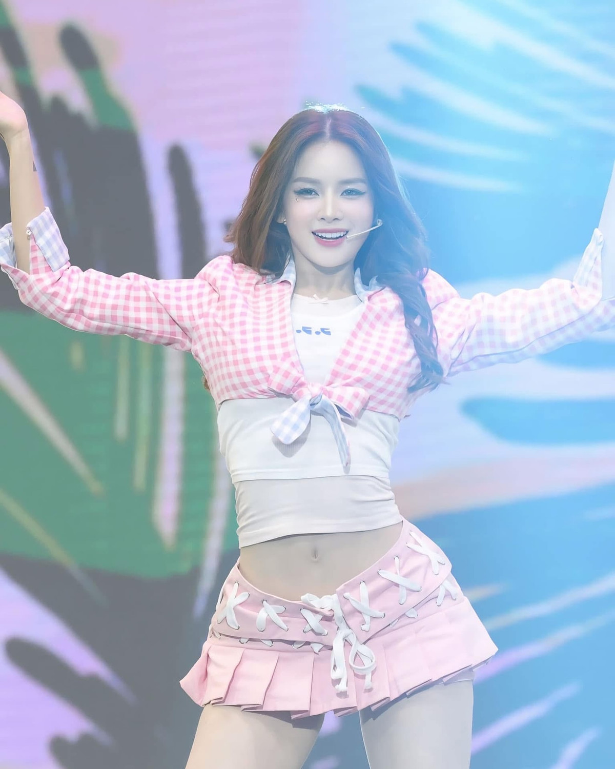 Khán giả nhận xét Mie có thế mạnh về biểu cảm sân khấu, sự linh hoạt biến hóa trong từng chủ đề ca khúc.