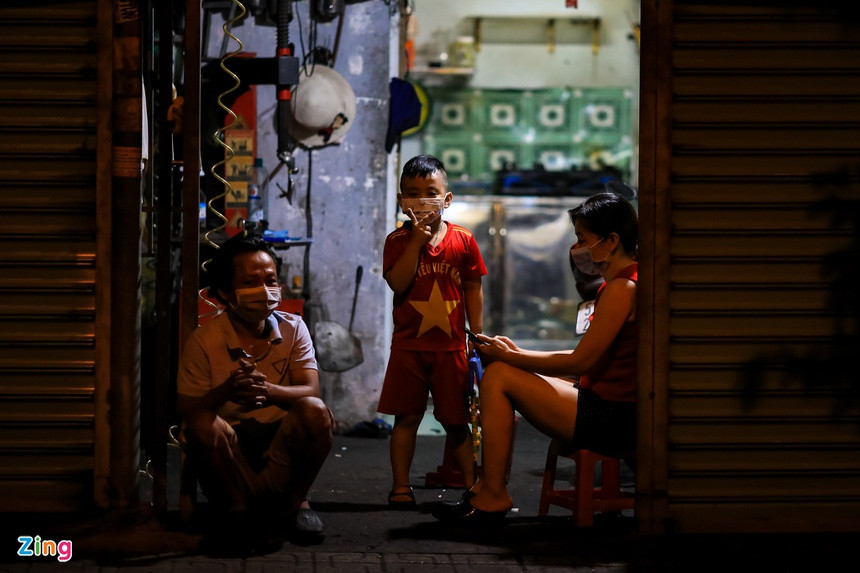 Chinh sach moi thang 10: Them phuong tien duoc mien phi duong bo-Hinh-3