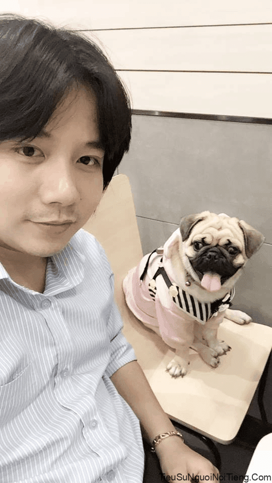 Vào đầu năm 2019, Khoa Pug còn dính vào lùm xùm, gây tranh cãi khi tố một resort tại Bình Thuận lừa đảo.