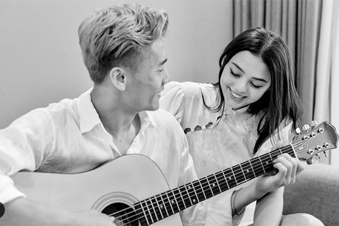 Trong khi tình yêu thăng hoa và bắt đầu chuyển hướng kinh doanh brand thời trang, Bùi Tiến Dũng lại khiến nhiều fan cảm thấy buồn khi hình ảnh của anh dần dần mất đi trên sân bóng.