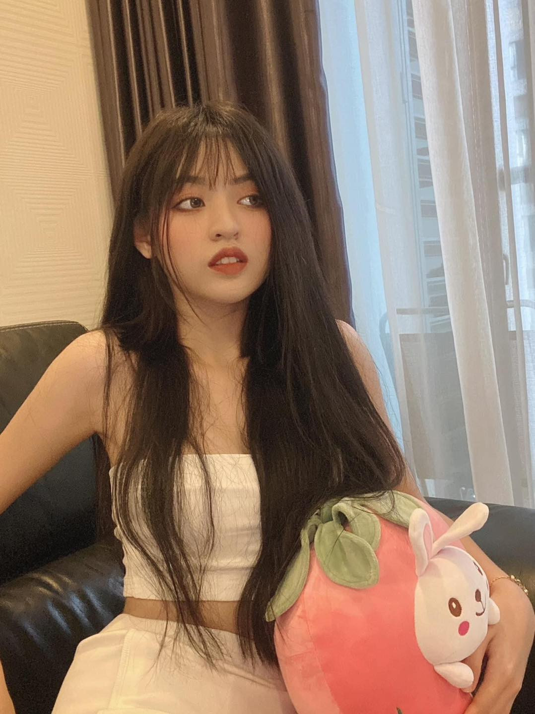 Trả lời cho tin đồn về thu nhập tiền tỷ, hot girl "trứng rán" Trần Thanh Tâm up luôn tin nhắn chuyển khoản từ việc cộng tác Affiliate Marketing (tiếp thị liên kết) với một sàn thương mại điện tử.