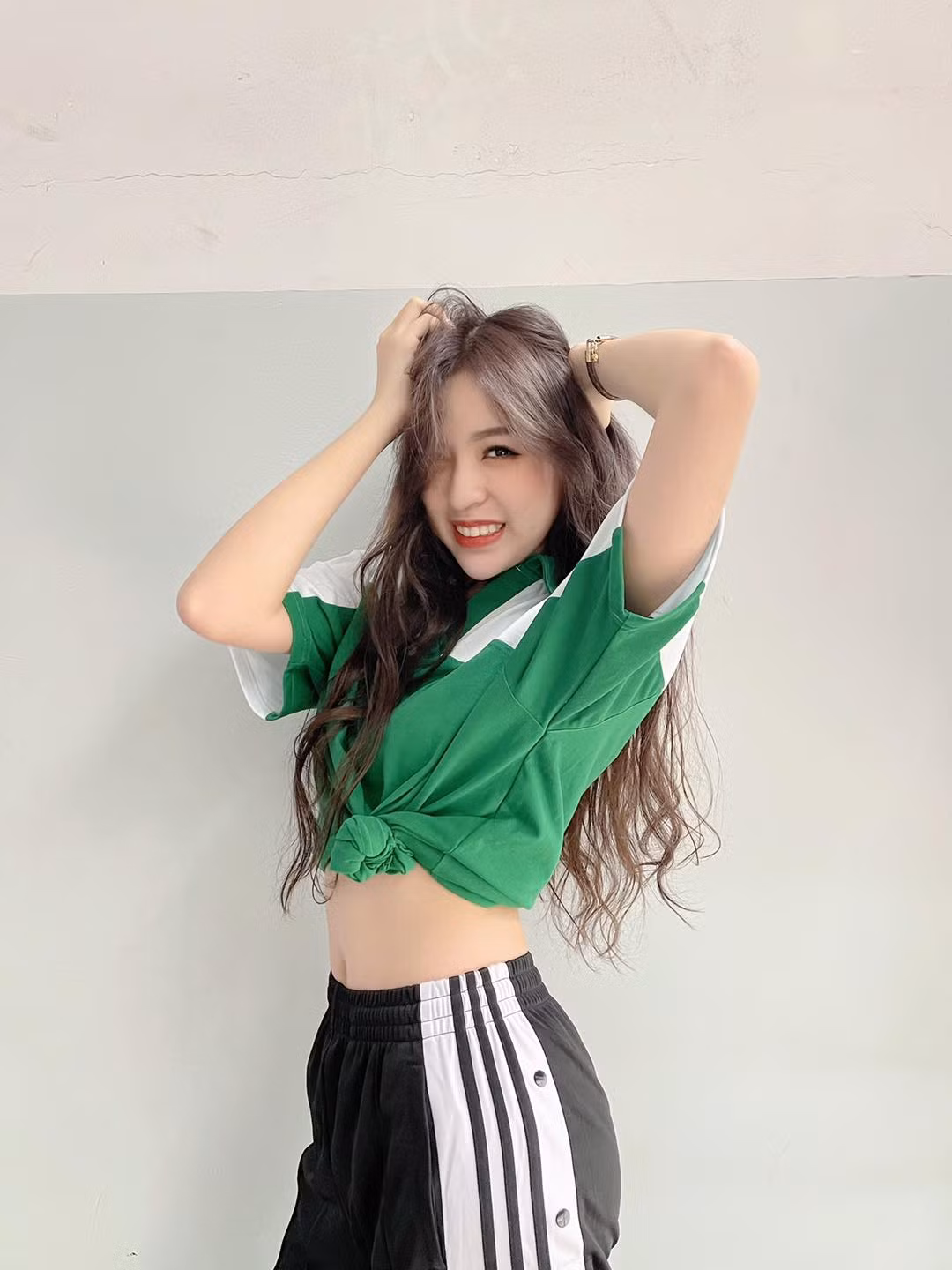 Trả lời lại những "thị phi" bủa vây mình, Trần Thanh Tâm cho biết: "Dạ mình xin lỗi, ước mơ của mình là trở về tuổi thơ".