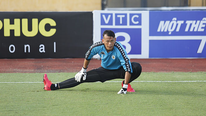 Bên cạnh công việc chuyên môn, Tấn Trường còn từng là cái tên cực "hot" trên nền tảng mạng xã hội TikTok khi thường xuyên livestream trò chuyện, giao lưu cùng người hâm mộ.