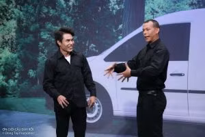 Thông tin thủ môn Tấn Trường tham gia Ơn giời cậu đây rồi nhanh chóng trở thành đề tài được bàn tán xôn xao. Khả Như và Lê Dương Bảo Lâm không giấu được phấn khích: "Chấn động quá nha".