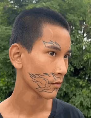 Chàng trai này nghĩ rằng xăm hình sẽ giúp mình "bắt kịp" bạn bè, không bị lạc lõng. Thế nhưng, chỉ một thời gian ngắn sau đó, cậu thiếu niên đã nhanh chóng phải trả giá đắt cho quyết định bốc đồng này.