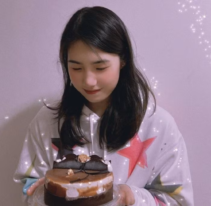 Tuy nhiên, Trương Vũ Phi đã trở thành niềm hy vọng số 1 của Trung Quốc trên đường đua xanh khi nỗ lực rèn luyện, vượt lên chính mình. Tại Olympic Tokyo 2020, cô phá kỷ lục và giành được HCV trong cuộc đua chung kết nội dung 200m bơi bướm nữ.