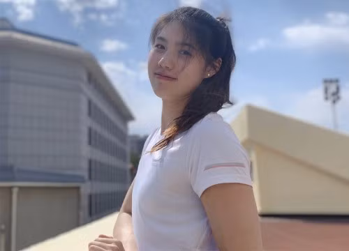 Bên cạnh những thành tích thi đấu nổi trội, nhan sắc xinh đẹp của Trương Vũ Phi cũng trở thành đề tài được quan tâm. Hình ảnh nữ vận động viên nở nụ cười tươi tắn khi về đích cùng gương mặt xinh đẹp, thuần khiết nhanh chóng nhận được nhiều lời khen ngợi và động viên của người hâm mộ.