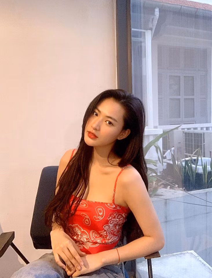 Gương mặt ưa nhìn và thần thái hơn người, Minh Trang khiến vạn người mê và hiện tại trang cá nhân của cô bạn này đã có tới hơn 100.000 lượt theo dõi.