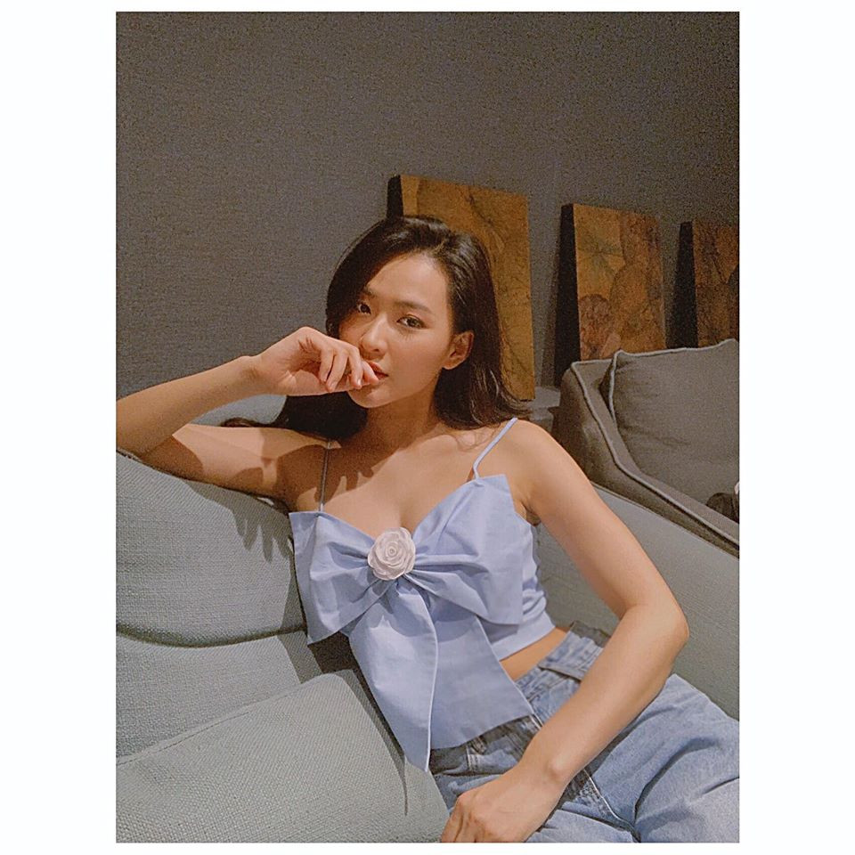 Minh Trang cũng là cái tên từng được biết đến và yêu thích sau vai diễn trong phim truyền hình Tình khúc bạch dương, đóng nữ chính trong MV Thương em là điều anh không thể ngờ của Noo Phước Thịnh hay mới đây nhất là Đừng yêu nữa em mệt rồi của Min.