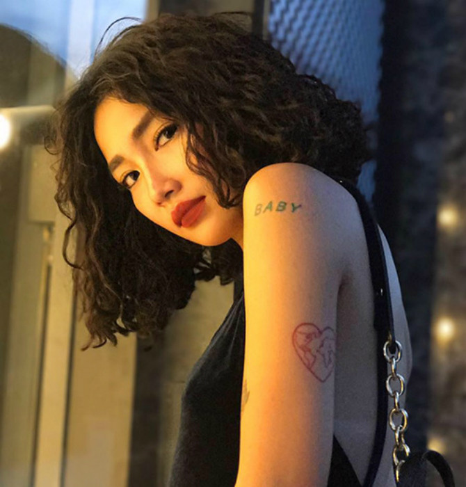 Louis Hà cũng đùa rằng mình đi lạc vào chương trình và tự nhận bản thân giống như "thanh tra dự giờ".