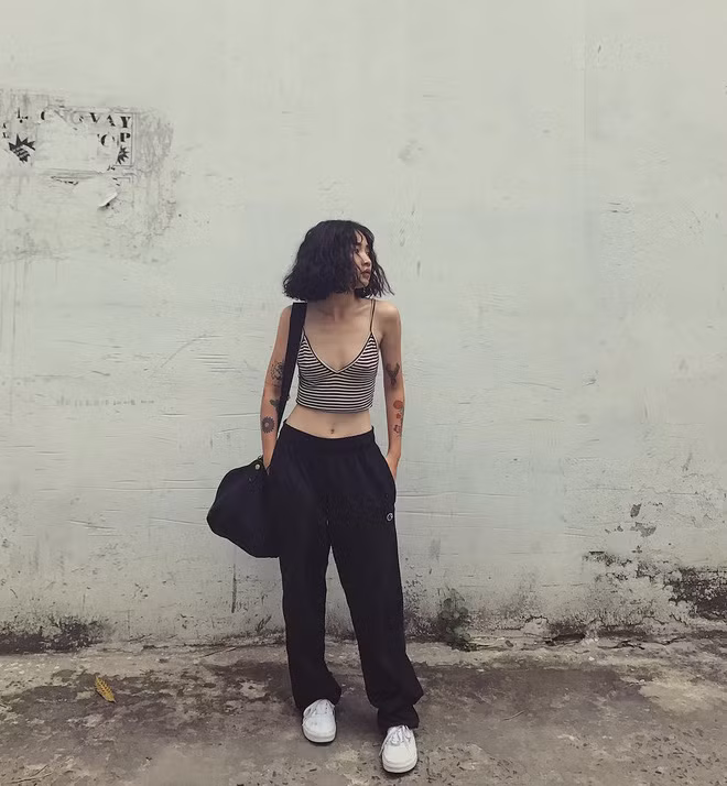 Trên Instagram, khá nhiều người đã chụp lại khoảnh khắc lên sóng Rap Việt của Louis Hà và tag cô nàng vào.