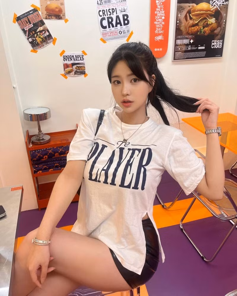 Nữ streamer cũng thường xuyên chia sẻ các tips giữ dáng, món ăn khoa học với người hâm mộ.