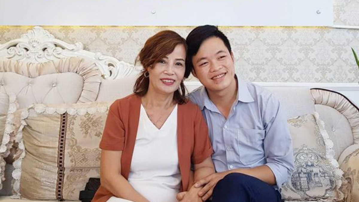 Cô Thu Sao tiết lộ, mỗi tháng sau khi trừ mọi chi phí, vợ chồng cô dư khoảng 10 triệu đồng/tháng, đó là khoản tiết kiệm để lo cho tương lai sau này.