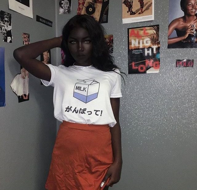 Lola Chuil yêu thích những bộ cánh năng động, cá tính nhưng cũng không kém phần nữ tính, quyến rũ.