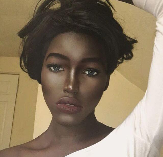 Chuil kể cô từng mất nhiều thời gian để làm tóc và trang điểm giống với các cô gái ở trường. Việc đó khiến cô gái trẻ thấy áp lực và đánh mất con người thật của mình.