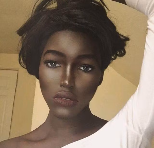 Chuil kể cô từng mất nhiều thời gian để làm tóc và trang điểm giống với các cô gái ở trường. Việc đó khiến cô gái trẻ thấy áp lực và đánh mất con người thật của mình.