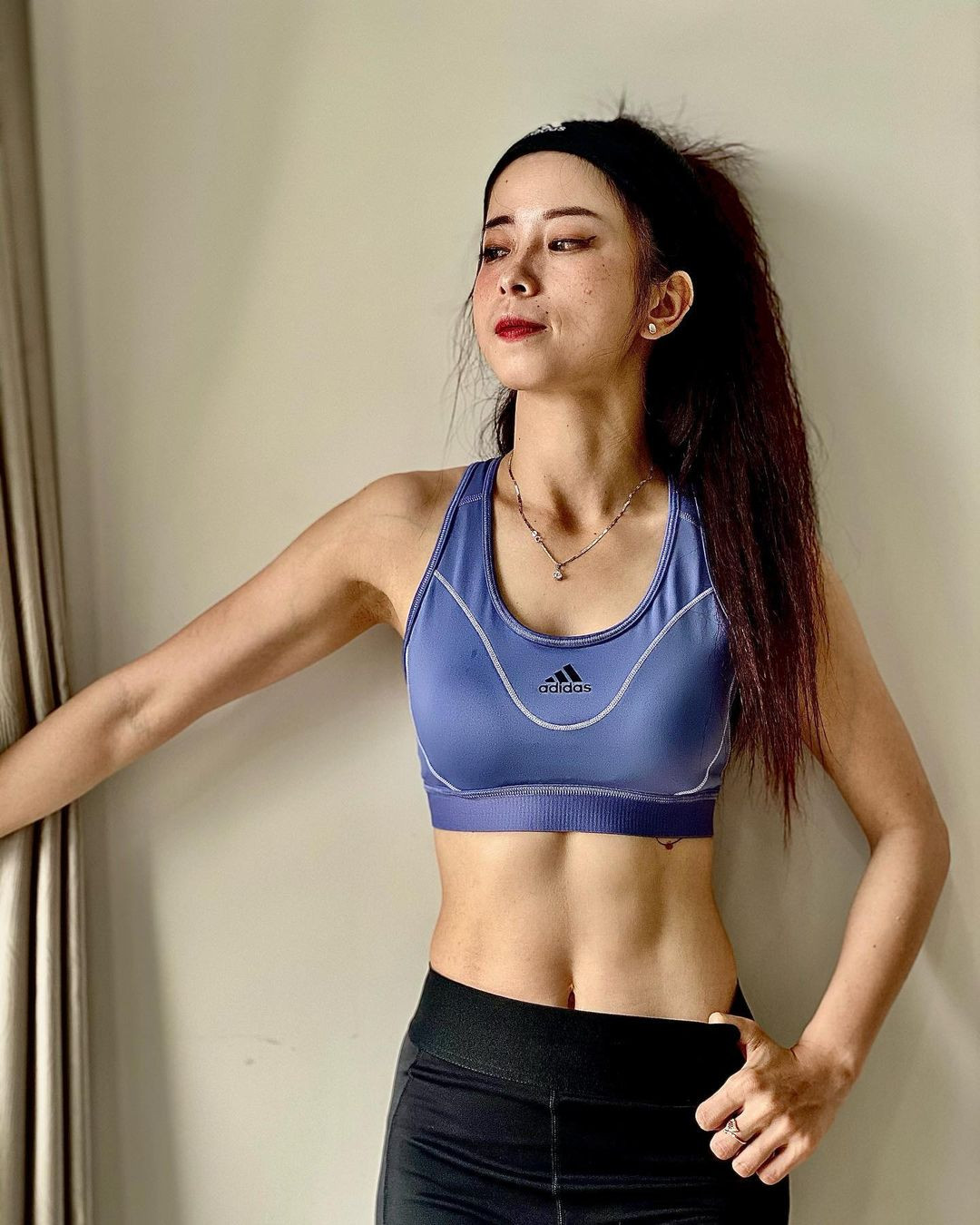 Châu Tuyết Vân (sinh năm 1990) được mệnh danh là "hot girl Taekwondo" khi có vẻ ngoài xinh đẹp cùng thành tích thi đấu ấn tượng.