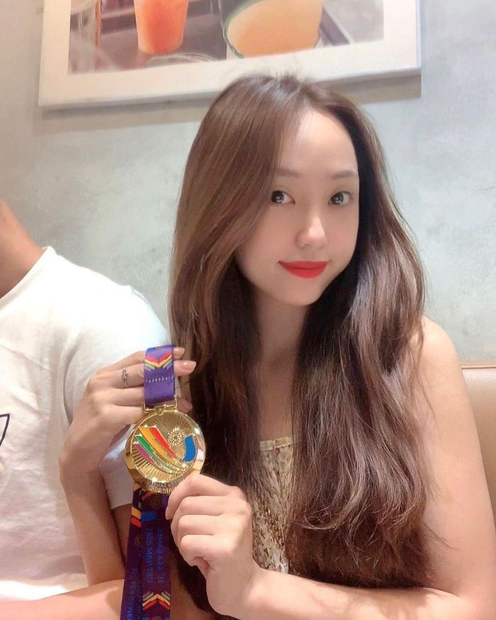 Đổi lại, Văn Chuẩn có cơ hội lên đội tuyển U23 Việt Nam và cả đội tuyển Việt Nam vào cuối năm 2021.