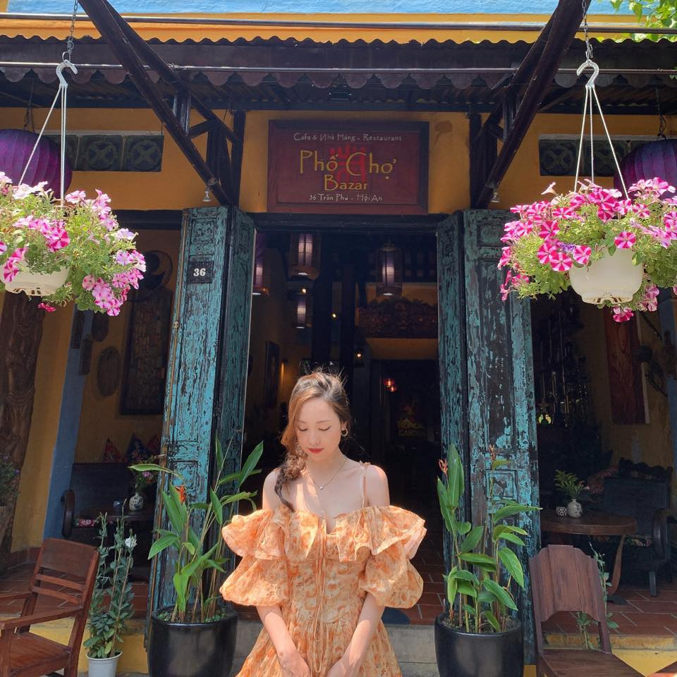 Những bức ảnh mà netizen có được về Dương Hà đa phần đều đến từ trang cá nhân của Văn Chuẩn.