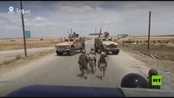 Tuy nhiên giới quan sát cho rằng hành động của binh lính Nga gọi máy bay tấn công vào căn cứ Mỹ là điều khó xảy ra, vì lực lượng quân sự của Mỹ tại Syria và xung quanh khu vực này rất mạnh.