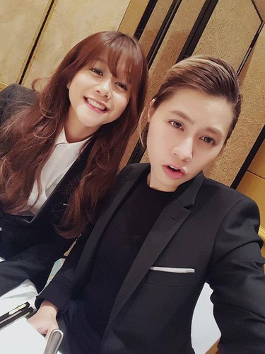 Trước đó, An Nguy và Alex bị đồn hẹn hò từ năm 2017. Cả 2 cũng nhiều lần công khai những bức ảnh tình tứ bên đối phương nhưng rất ít khi nhắc về nhau.