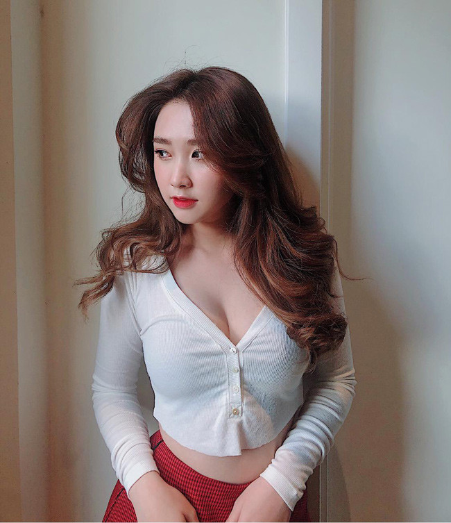 Thu hút hàng nghìn lượt "thả tim" bởi những hình ảnh xinh xắn thế này của Thanh Mèo.