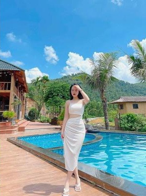 Văn Hậu - Hoàng Anh Ốc không tiết lộ lý do đường ai nấy đi mà chỉ âm thầm huỷ theo dõi nhau, nhà gái tuyên bố độc thân. Từ đó, người theo dõi ngầm hiểu đôi trẻ thật sự "toang".