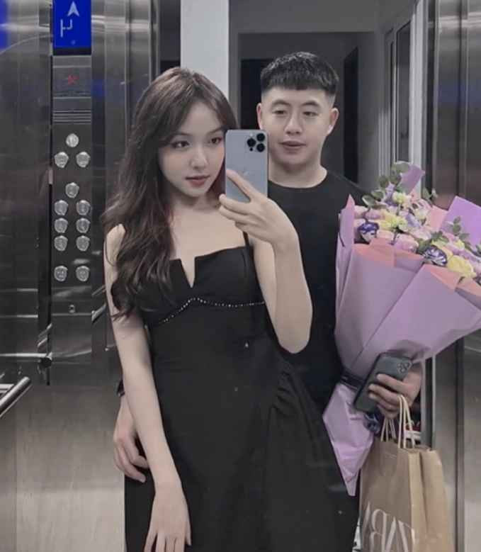 Kể từ khi công khai, cặp đôi TikToker này thường xuyên quay clip cùng nhau, chia sẻ những khoảnh khắc thường ngày khiến dân tình thích thú.