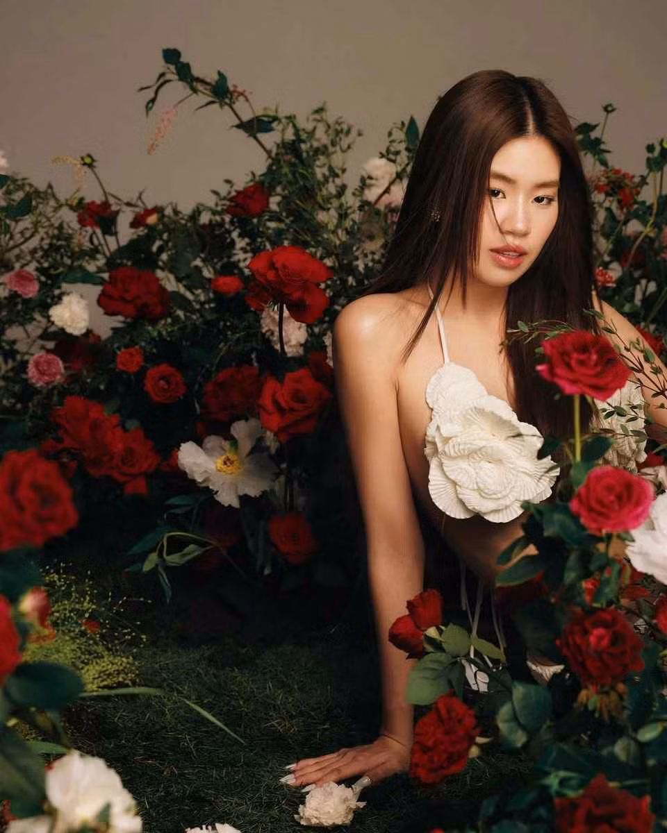 Rapper Pháo Northside tên thật Nguyễn Diệu Huyền thay đổi phong cách từ trẻ trung sang cá tính, quyến rũ.