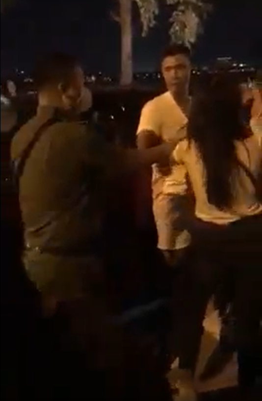 Hiện tại, chưa rõ vụ đánh ghen này được giải quyết ra sao. Tuy nhiên, đoạn clip đang thu hút sự quan tâm rất lớn của cộng đồng mạng.