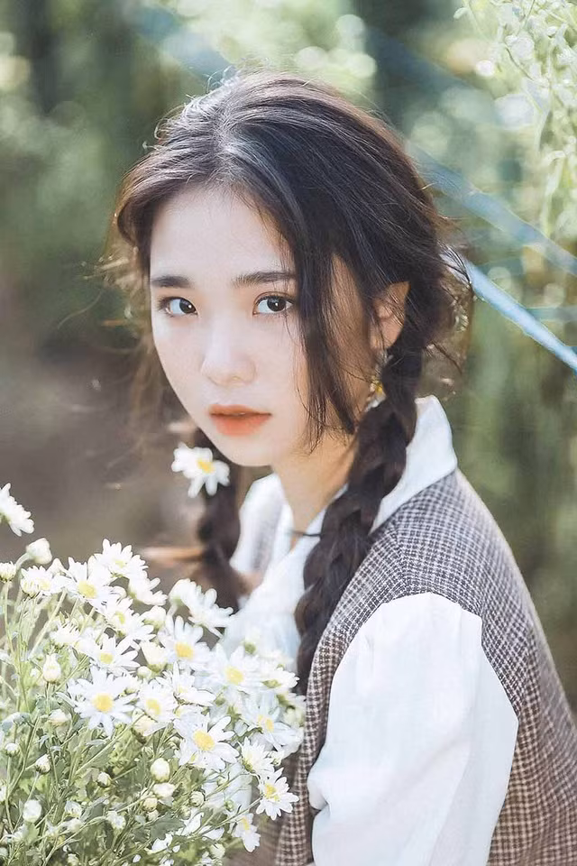 Chính với niềm đam mê trên Trúc Linh quyết định theo đuổi con đường ca hát một cách nghiêm túc.