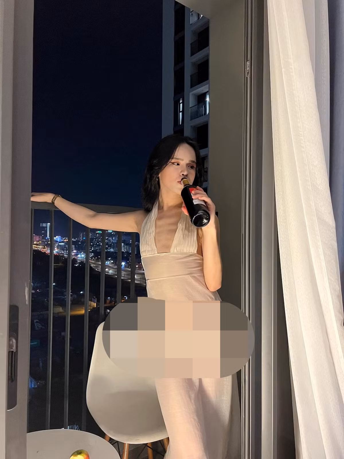 Tuy nhiên chỉ ít ngày sau, thảm hoạ mạng này lại thông báo chuyện rớt nghĩa vụ khiến khán giả không nhịn được cười.