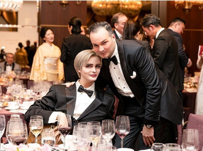 Nhiều người tin rằng Matt đã trải qua nhiều cuộc phẫu thuật thẩm mỹ để có vẻ ngoài như hiện tại.