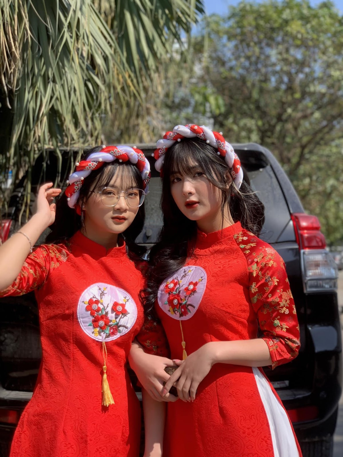 Tính đến hiện tại, Gấm Kami và Quỳnh Alee đã quen nhau hơn 3 năm và ở chung nhà để thuận tiện cho công việc. Cả hai luôn gắn bó, giúp đỡ nhau trong mọi hoạt động.