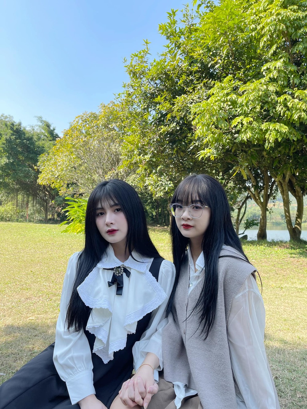 Năm 2021, Gấm Kami nổi lên như một hiện tượng bởi gương mặt dễ thương, tính cách vui vẻ, cởi mở cùng khả năng chơi bida điệu nghệ. Cũng chính vì vậy mà cô được netizen đặt cho danh hiệu "thánh nữ bida".