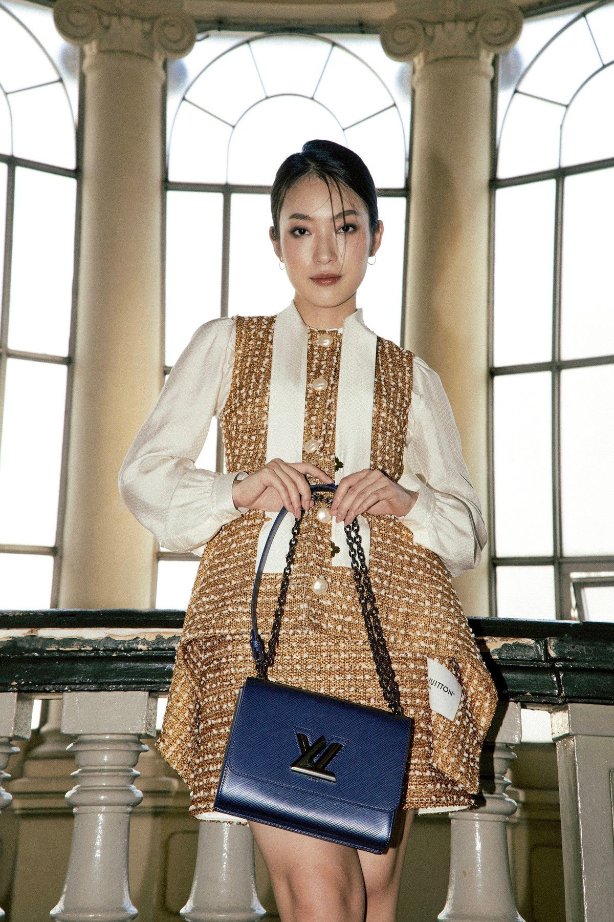 Khác xa với hình ảnh cô bé nhí nhảnh, hồn nhiên năm nào, "hot girl 7 thứ tiếng" đã có màn "lột xác" ngoạn mục khiến ai cũng trầm trồ.