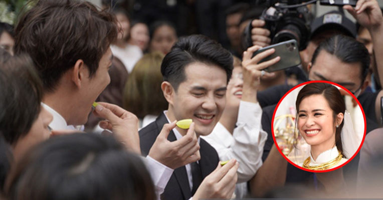 Sau khi những hình ảnh trong thử thách đám cưới của Ông Cao Thắng và Đông Nhi được tung ra, cư dân mạng đã tỏ ra vô cùng thích thú với sự dễ thương của cặp trai tài gái sắc.