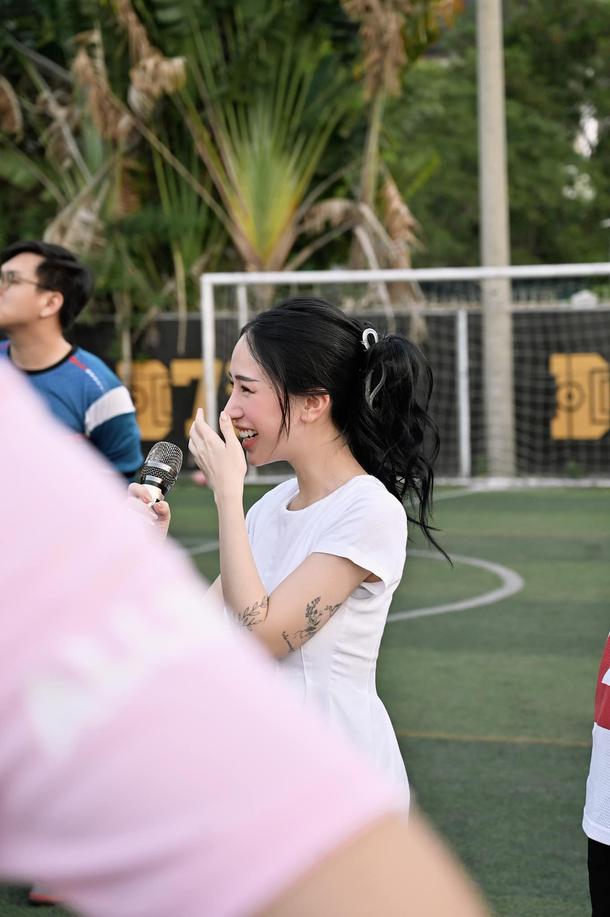 "Em muốn gửi lời tới gia đình, anh chị em, đội... đã luôn đồng hành cùng vợ chồng em trong tất cả các khoảnh khắc ý nghĩa này", Minh Anh có viết.