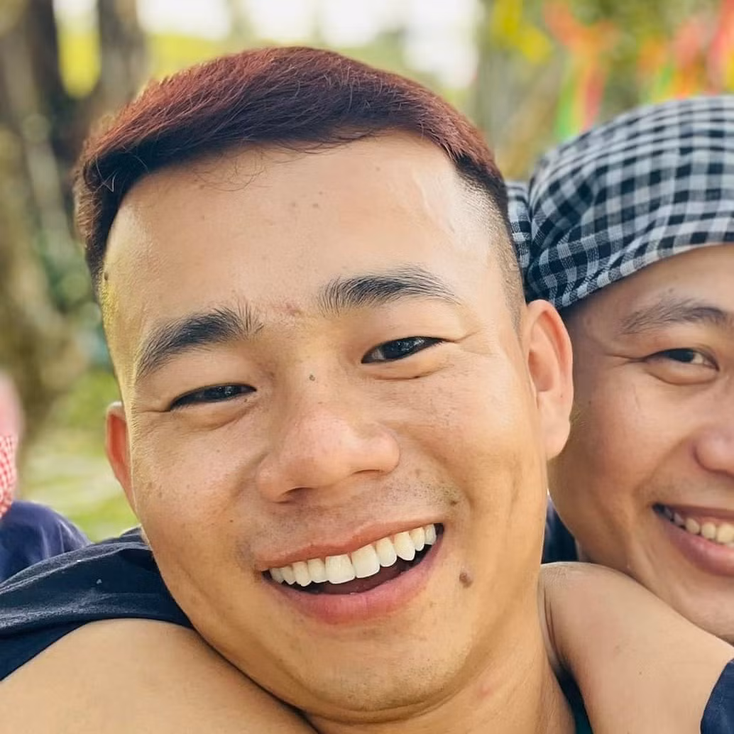 Bên cạnh đó, thái độ vui vẻ và cách ứng biến tình huống của Thúy Liễu cũng nhanh chóng gây ấn tượng với cộng đồng mạng.