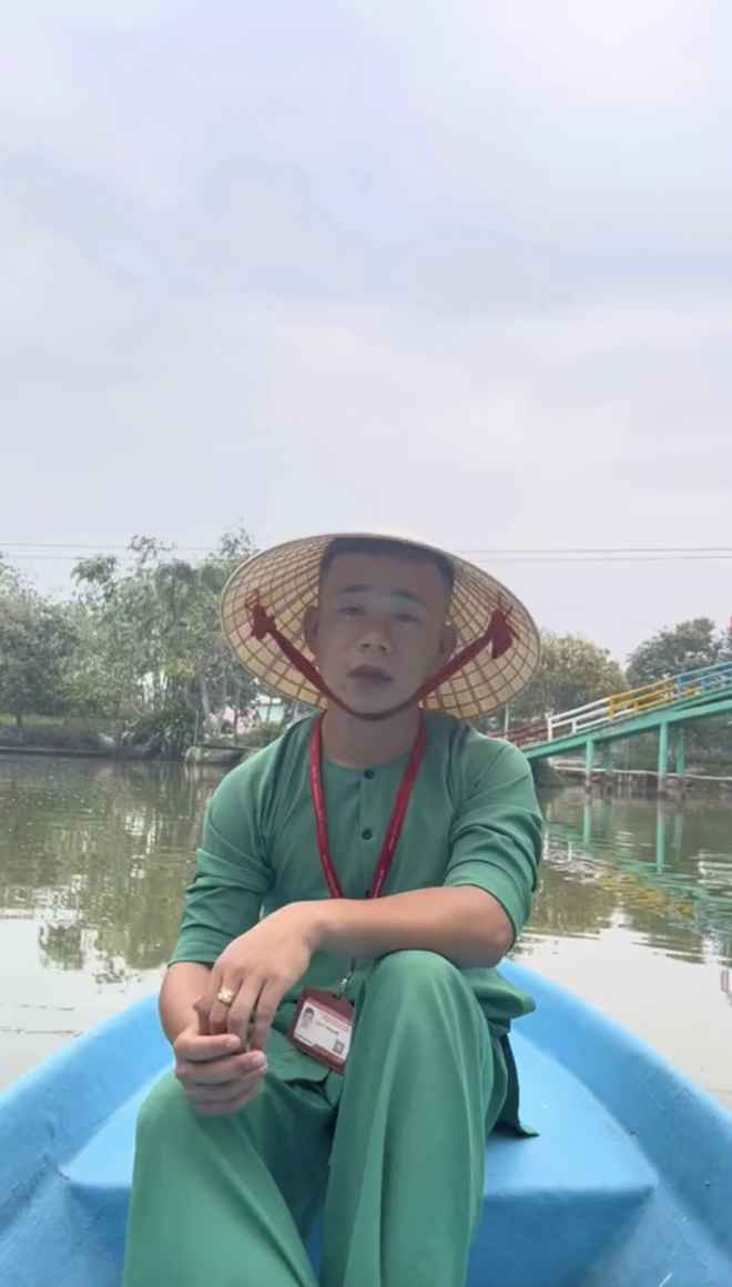 Nhân vật Thúy Liễu mới nổi này có tên thật là Trần Duy Hiếu, sinh năm 1995.