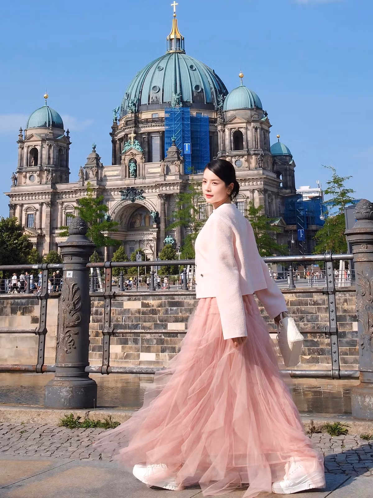 Mie bận rộn với nhiều lịch "chạy show" tại các sự kiện ở trường đại học, lễ hội âm nhạc...