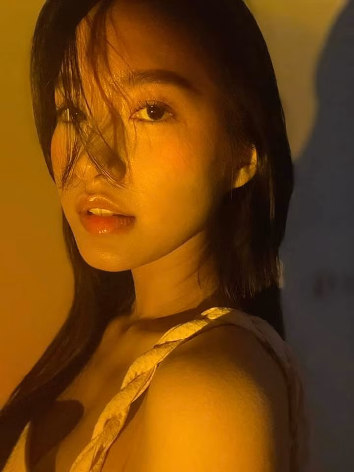 Cụ thể, Doãn Hải My có viết: "Mỗi người chúng ta là một cá thể riêng biệt với vẻ đẹp, ưu điểm, khuyết điểm riêng cùng cách suy nghĩ, phong cách sống... riêng; chính những yếu tố đó tạo nên mình. Bản thân My không bao giờ so sánh My với bất kì ai khác, vì My biết My là ai, My ở vị trí nào, My có ưu điểm gì...