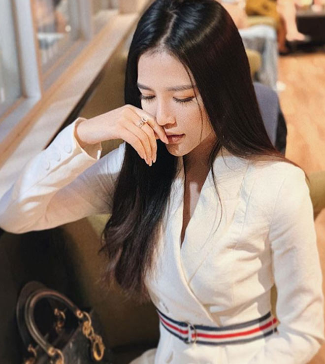 Yến cho hay, hầu hết các trường học tại bang cô sinh sống đã cho học sinh, sinh viên học trực tuyến tại nhà. Người dân hoang mang, lo lắng trước đại dịch.