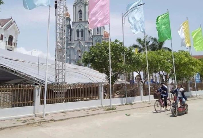 Gia dinh Phan Manh Quynh moi 700 khach du cuoi o Nghe An